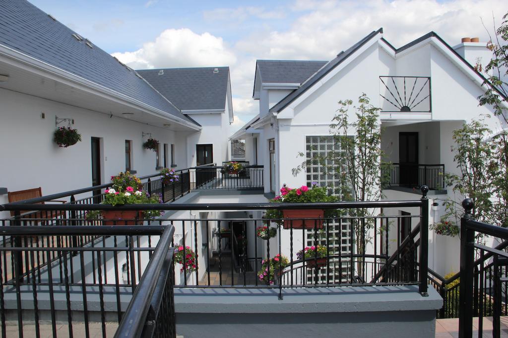 غالواي Donegan Court Aparthotel الغرفة الصورة